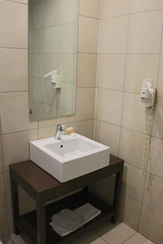 Inoh Hotel Athènes Extérieur photo